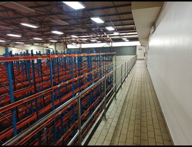 3,663M² FACTORY TO LET IN NEW GERMANY